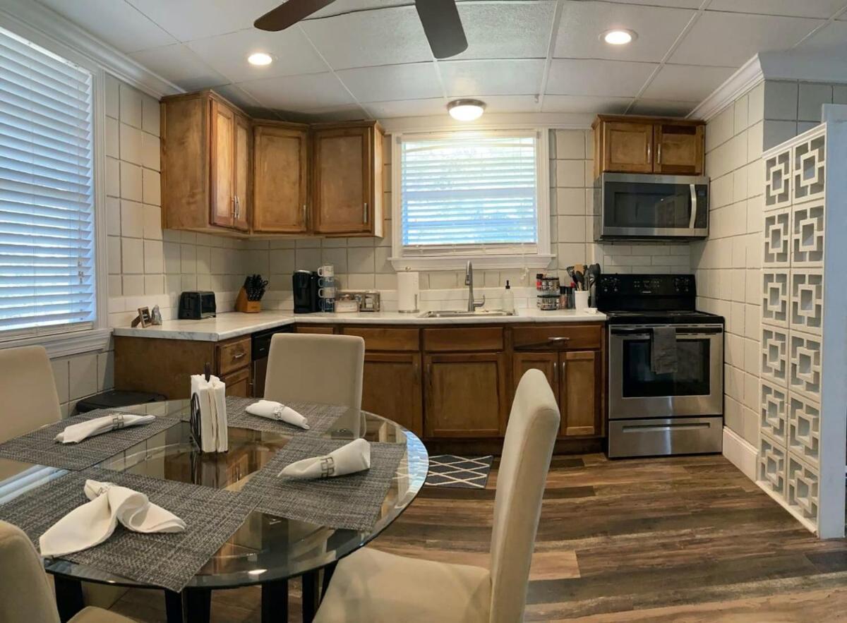 Comfortable Cottage On The Blue Mile - Close To Gsu! Statesboro Eksteriør bilde
