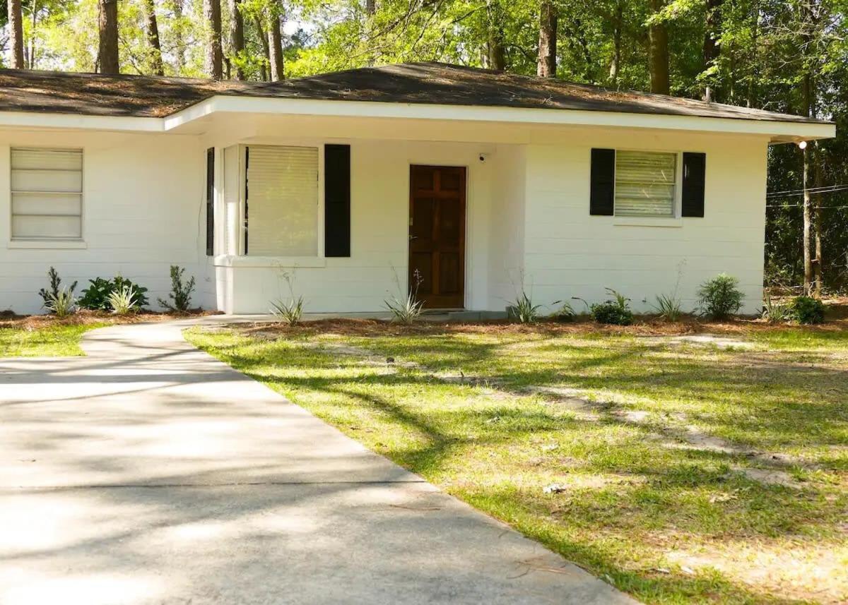 Comfortable Cottage On The Blue Mile - Close To Gsu! Statesboro Eksteriør bilde